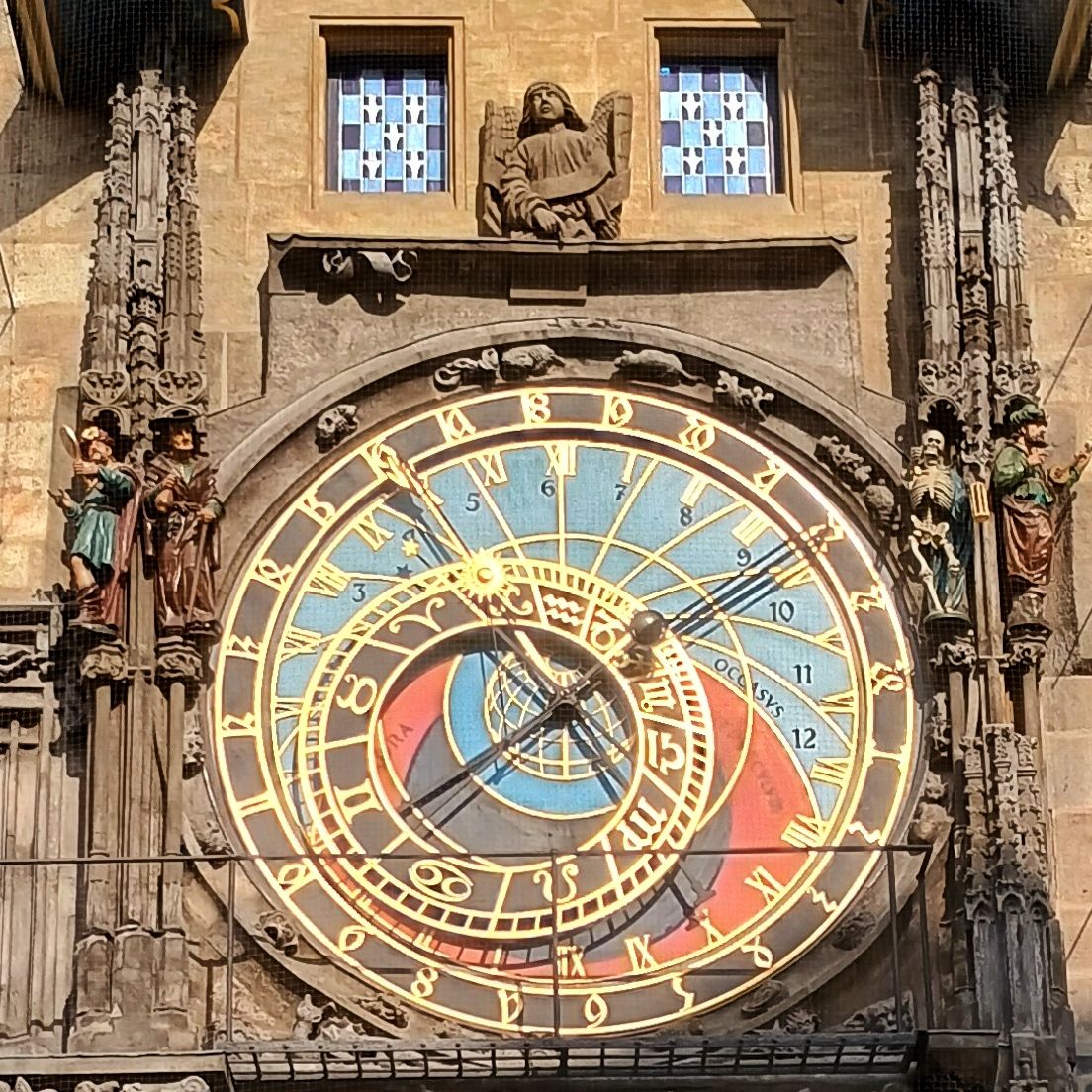 Der Tod schlägt die Glocke: