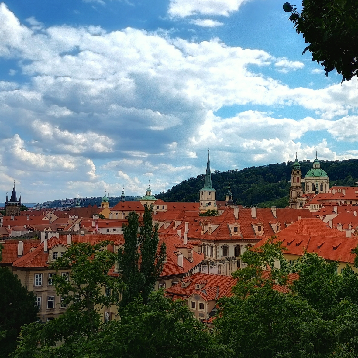 Romantische Gassen der Kleinseite und Prager Burg