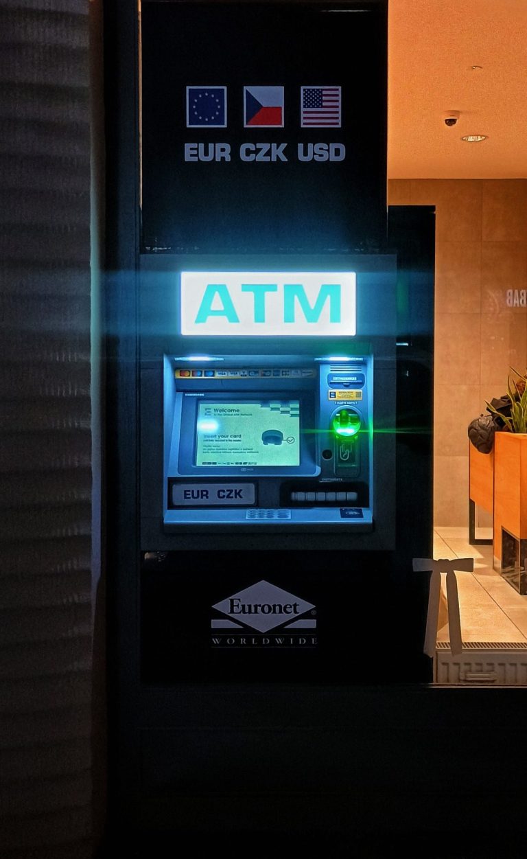 Besser meiden: ATM-Bankautomat in Prag